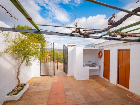 Imagen 2 de VENTA DE FINCA RUSTICA EN LA ZONA DE LA SIERRA DEL TORCAL