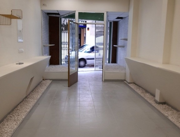 Imagen 4 de Venta o alquiler de local comercial en Antequera