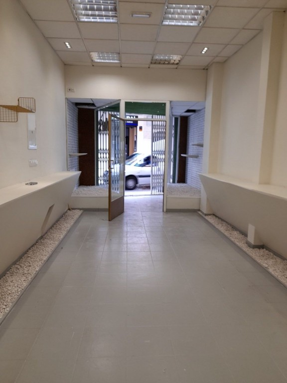 Imagen 4 de Venta o alquiler de local comercial en Antequera