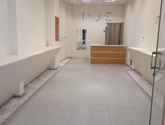 Imagen 1 de Venta o alquiler de local comercial en Antequera