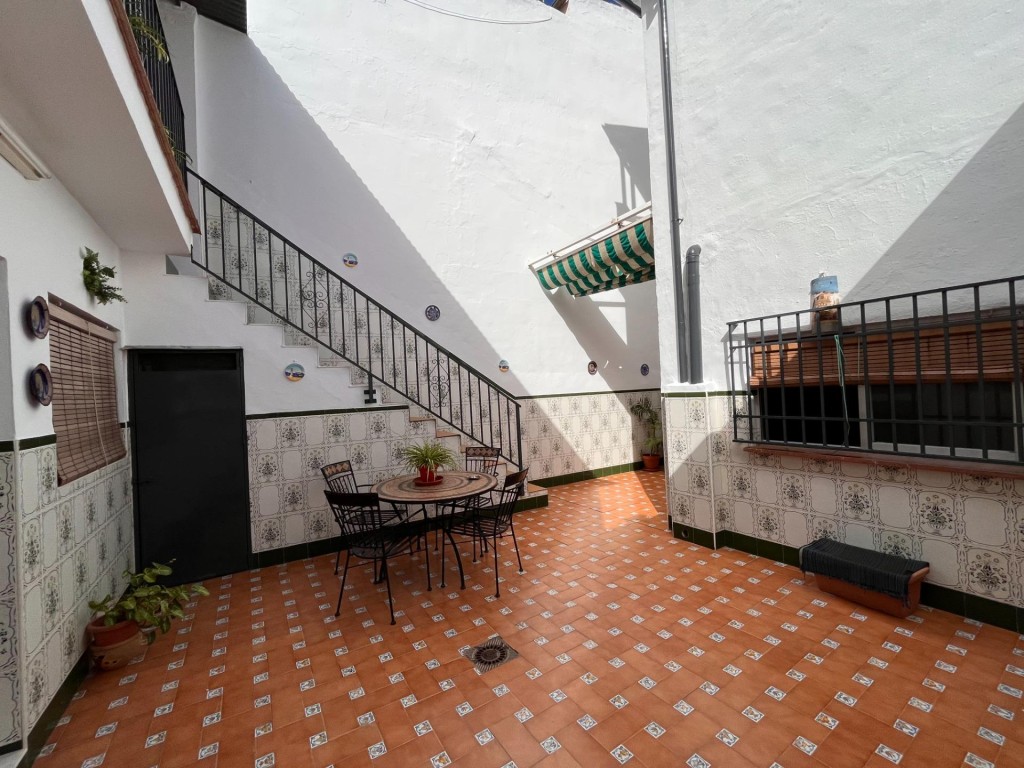 Imagen 1 de Venta de casa en Antequera en zona centro.