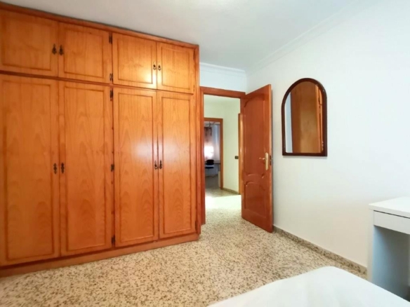 Imagen 2 de IDEAL PISO DE 4 DORMITORIOS CON BUENA UBICACIÓN