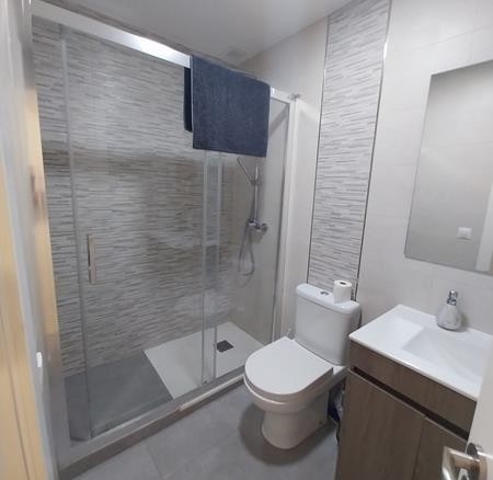 Imagen 4 de PISO DE 3 HABITACIONES REFORMADO Y CERCA DE TODOS LOS SERVICIOS