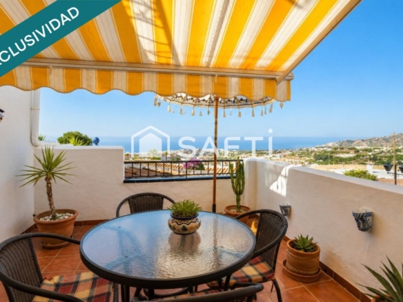 Imagen 1 de PISO REFORMADO CON VISTA AL MAR EN NERJA CAPISTRANO