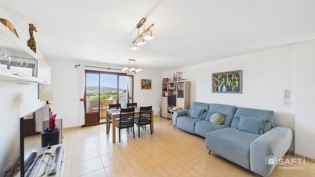Imagen 1 de Amplio piso en venta en Muro.