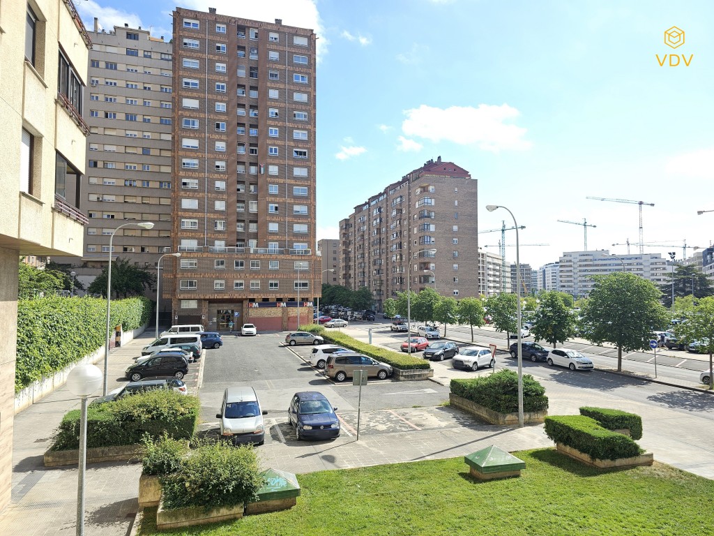 Imagen 1 de Oficina en Alquiler en Pamplona Navarra AZPILAGAÑA