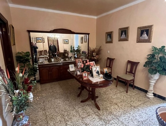 Imagen 3 de Gran casa en el centro de Manzanilla!!