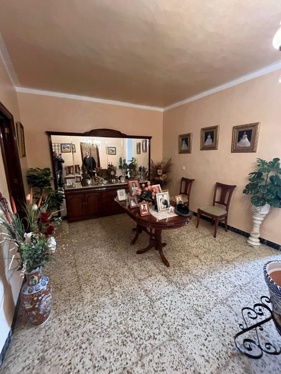 Imagen 3 de Gran casa en el centro de Manzanilla!!