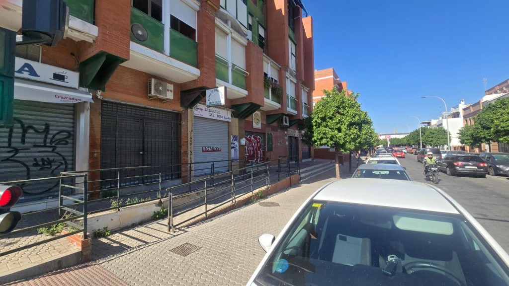 Imagen 3 de Local comercial en venta en rentabilidad en la zona del Tiro de Línea.