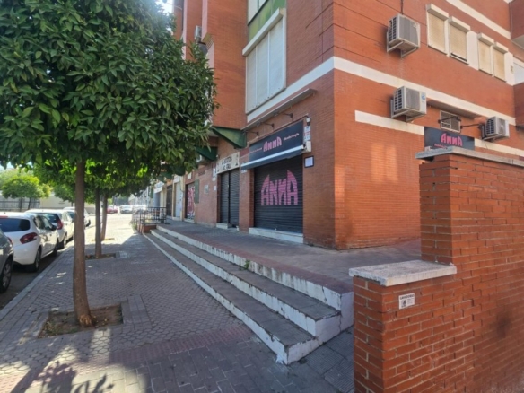 Imagen 4 de Local comercial en venta en rentabilidad en la zona del Tiro de Línea.