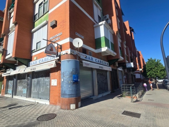 Imagen 1 de Local comercial en venta en rentabilidad en la zona del Tiro de Línea.