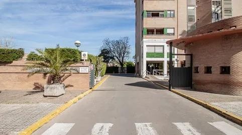 Imagen 3 de Estupenda plaza de garaje en Avda. Alcalde Luis Uruñuela!!