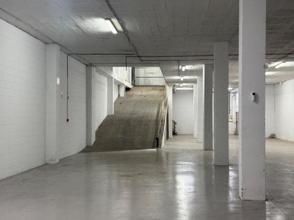 Imagen 3 de NAVE EN VENTA EN MATARÓ