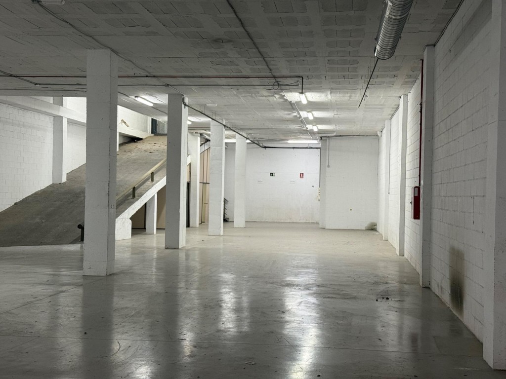 Imagen 4 de NAVE EN VENTA EN MATARÓ