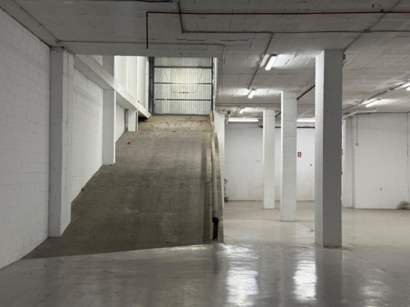 Imagen 1 de NAVE EN VENTA EN MATARÓ