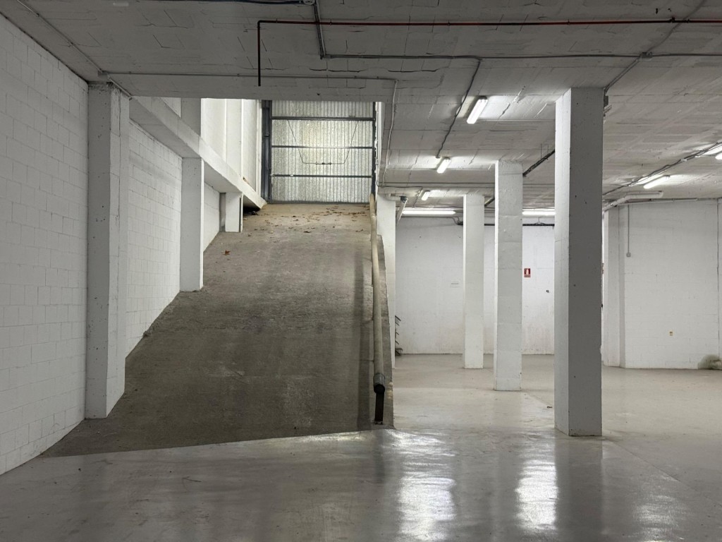 Imagen 1 de NAVE EN VENTA EN MATARÓ