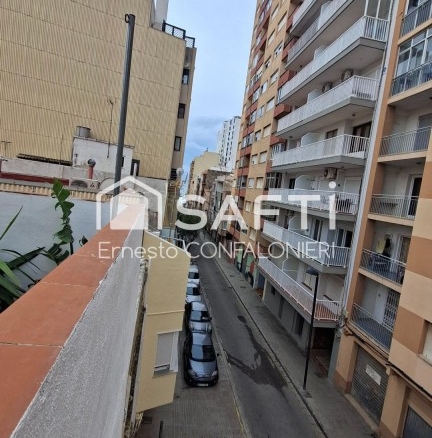 Imagen 2 de casa esquinera con licencia turistica en Vinaros