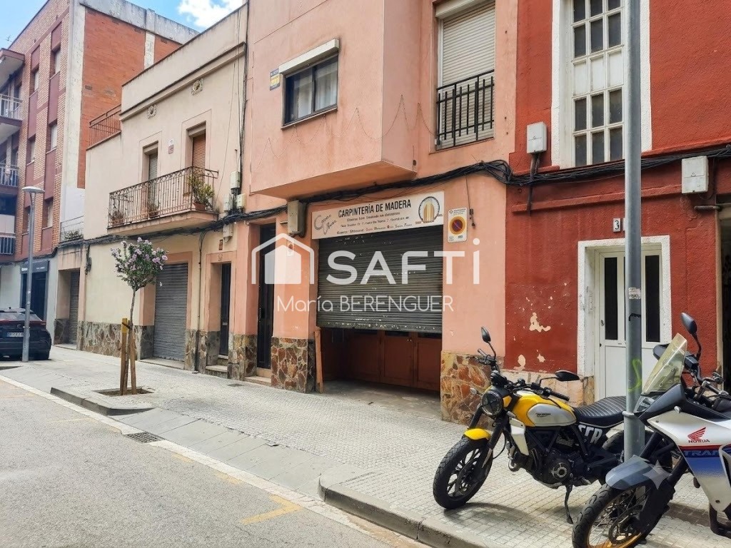 Imagen 3 de Local versátil en Cornellà con licencia carpinteria