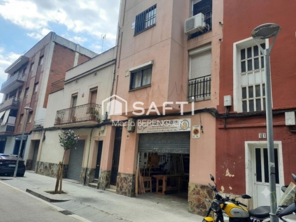 Imagen 4 de Local versátil en Cornellà con licencia carpinteria