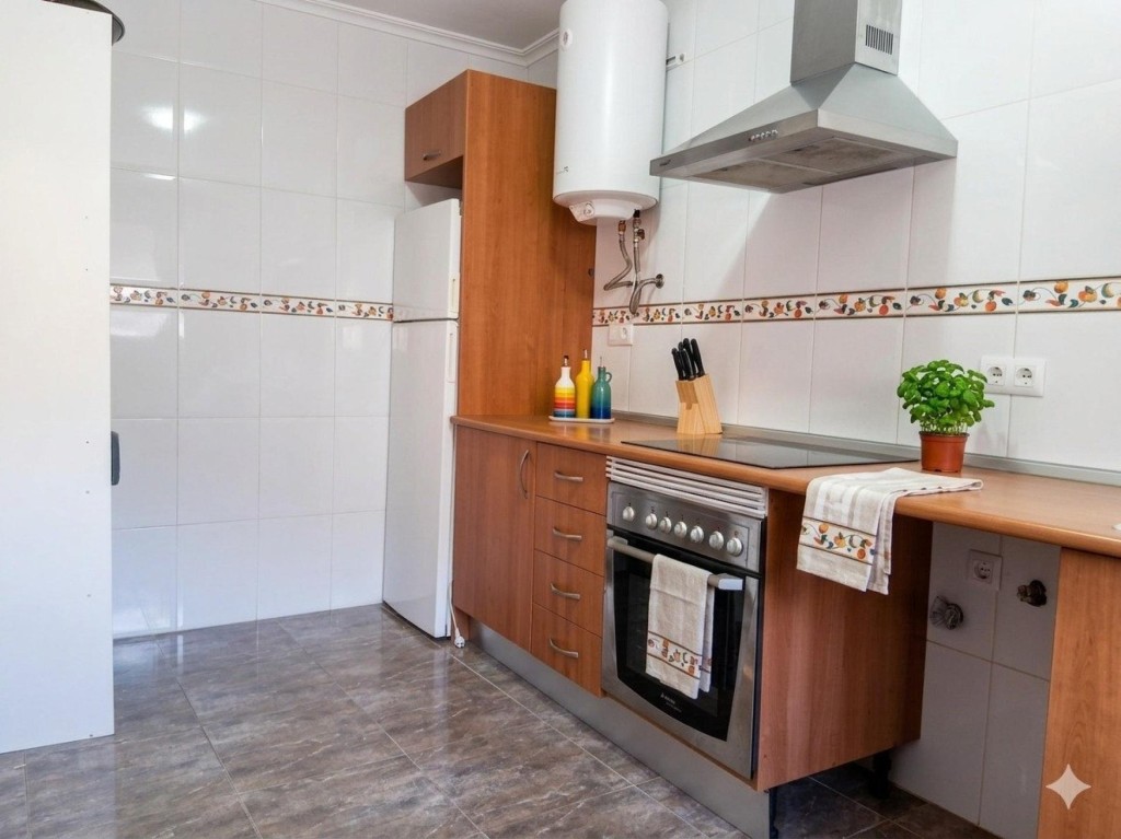 Imagen 3 de Casa esquinera con zona polivalente y garaje doble