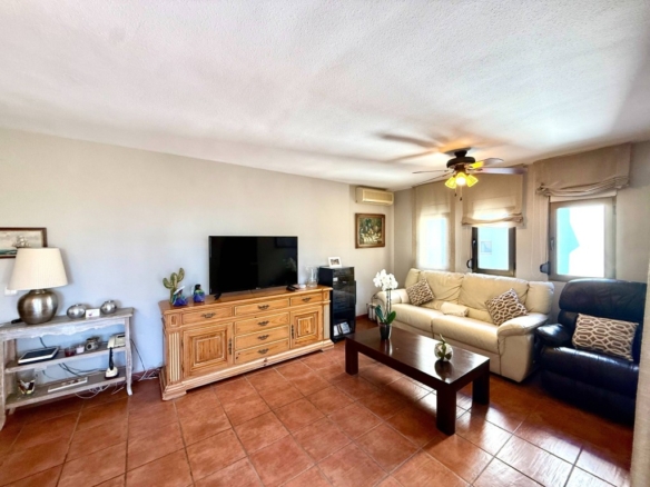 po-1266999-imagen - El Club del Propietario Imagen 1 de Amplia Vivienda en Pleno Recinto Ferial de Fuengirola