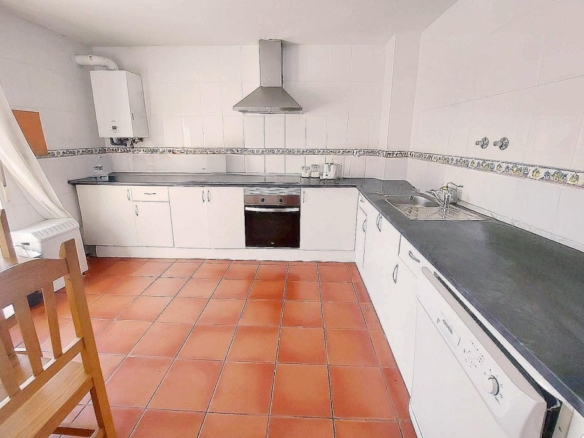 Imagen 4 de HABITACIONES PARA CHICOS ESTUDIANTES EN ALQUILER EN VILLANUEVA DE LA CAÑADA