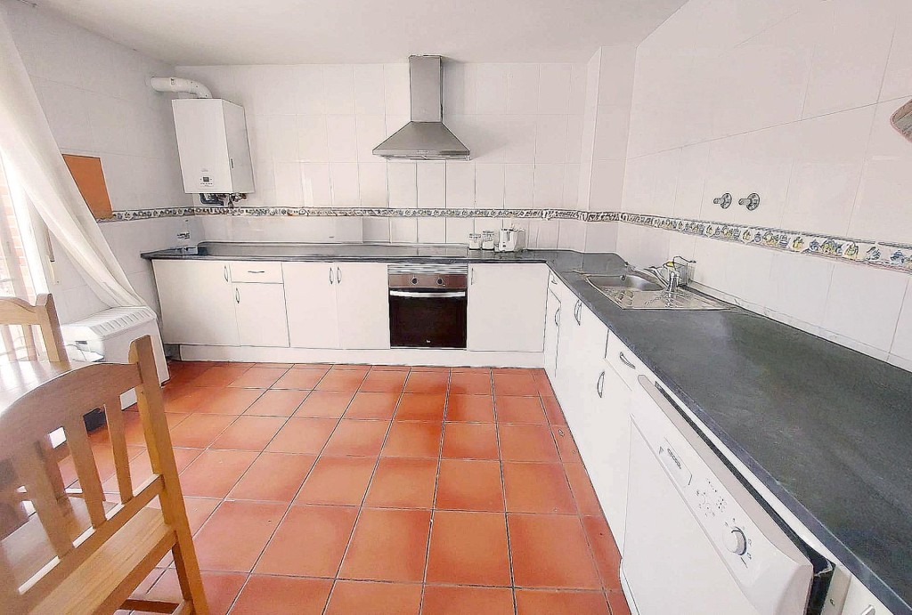 Imagen 4 de HABITACIONES PARA CHICOS ESTUDIANTES EN ALQUILER EN VILLANUEVA DE LA CAÑADA