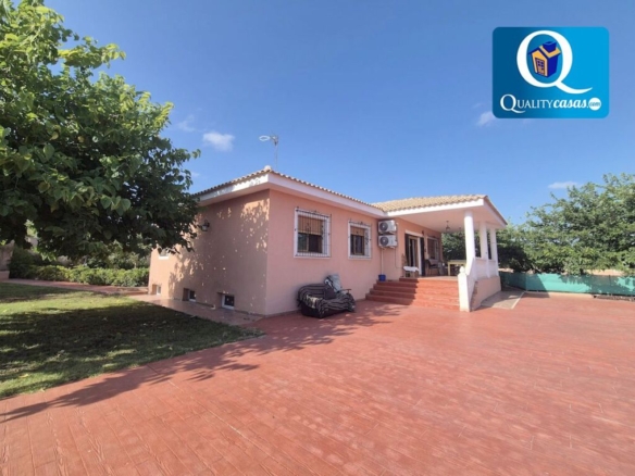 po-1267028-imagen - El Club del Propietario Imagen 1 de Casa-Chalet en Venta en Alicante Alicante Ref: E16496R