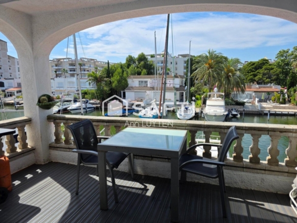po-1267076-imagen - El Club del Propietario Imagen 1 de Piso con amarre y licencia turística Santa Margarita