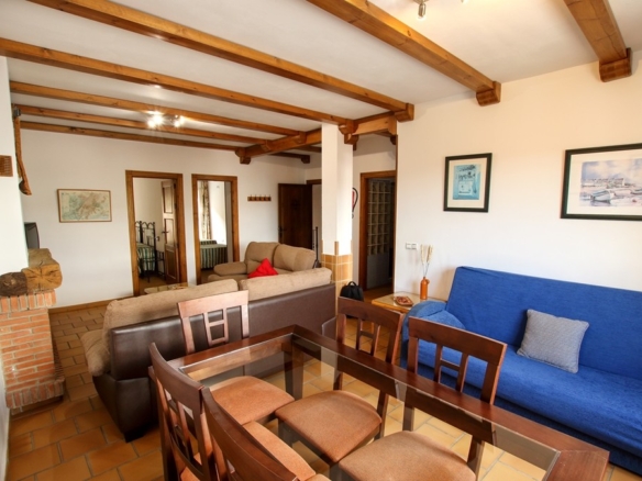 Imagen 4 de Casa de pueblo en Venta en Cortes De La Frontera Málaga