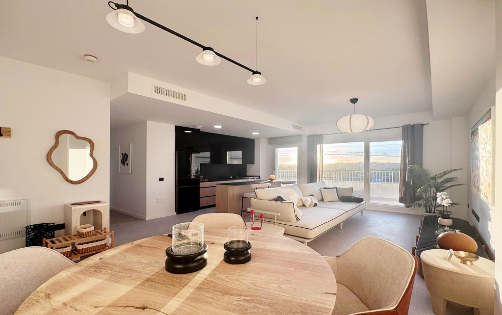 Imagen 1 de PISO DE 3 DORM A ESTRENAR con 80 m2 de TERRAZA y JARDÍN