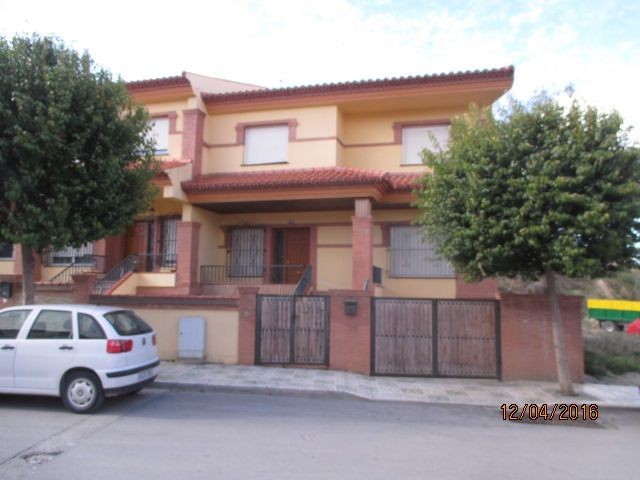Imagen 1 de Casa-Chalet en Venta en Benalua Granada