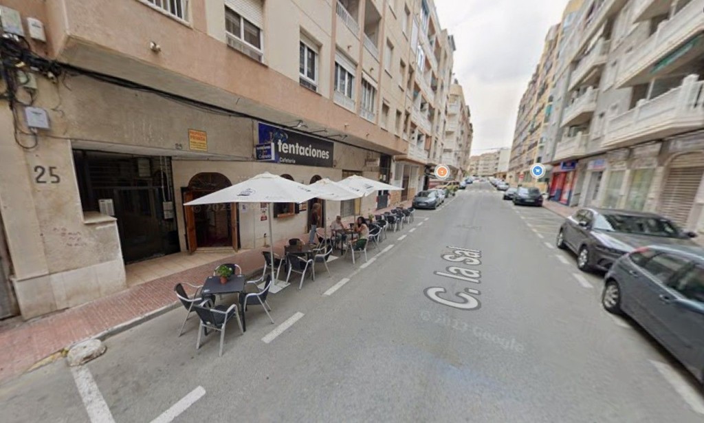 Imagen 2 de Local comercial en Venta en Torrevieja Alicante