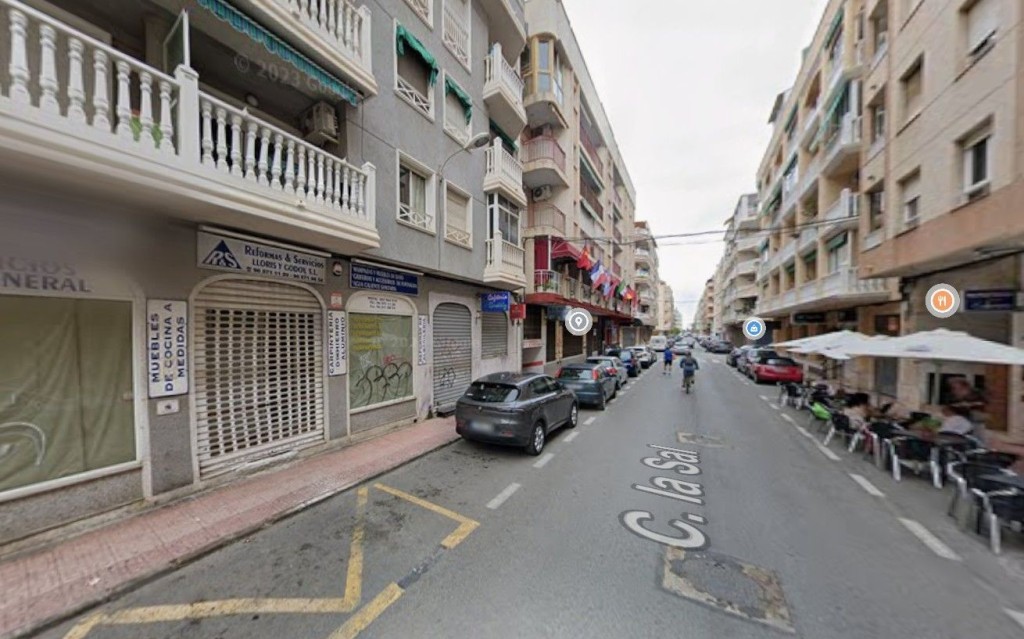 Imagen 4 de Local comercial en Venta en Torrevieja Alicante