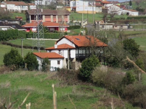 Imagen 1 de Casa-Chalet en Venta en Oviedo Asturias