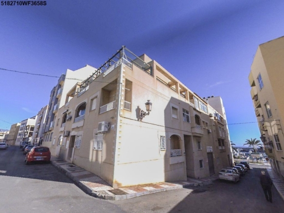 Imagen 2 de Piso en Venta en Roquetas De Mar Almería