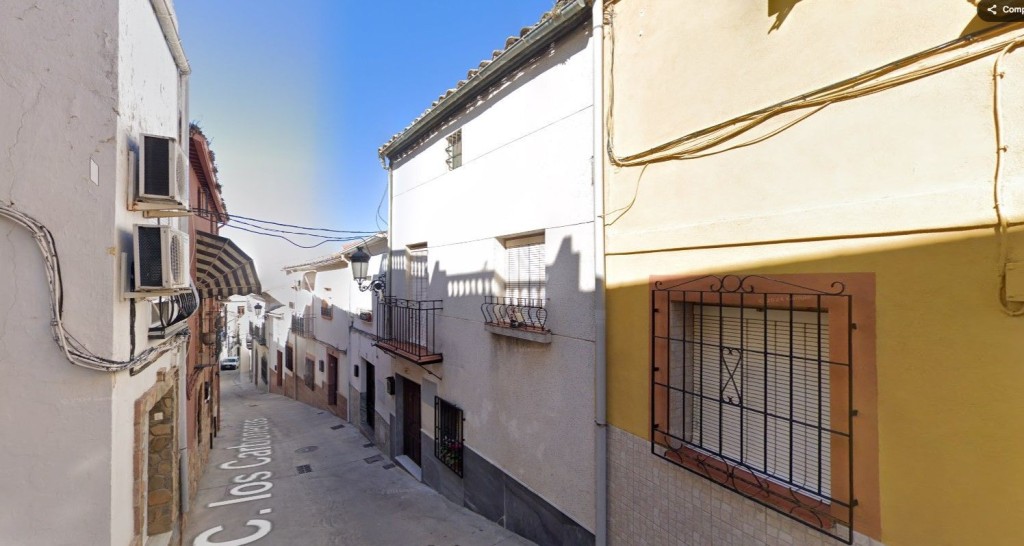 Imagen 1 de Casa-Chalet en Venta en Rus Jaén