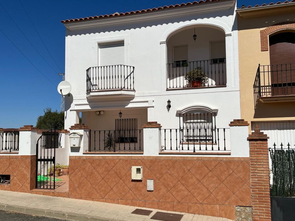 Imagen 3 de Casa-Chalet en Venta en Cortegana Huelva