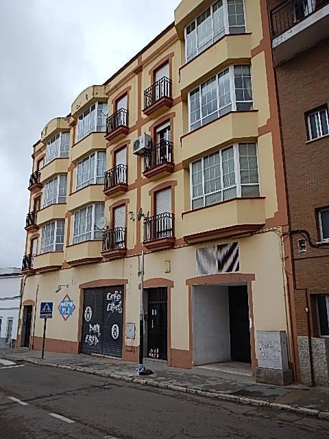 Imagen 2 de Local comercial en Venta en Montijo Badajoz