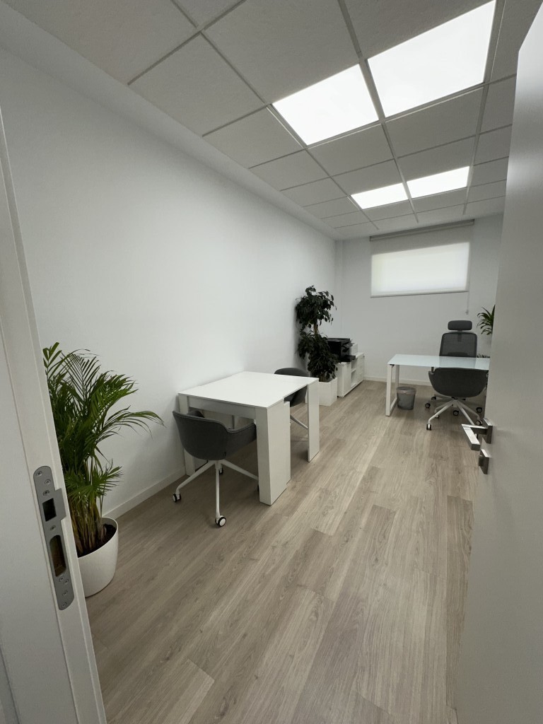 Imagen 4 de Oficina en Alquiler en Albir Alicante