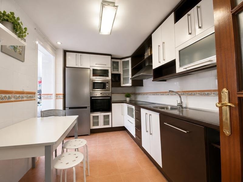 Imagen 2 de MAGNÍFICA VIVIENDA EN TEATINOS