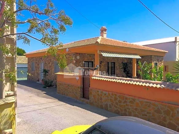Imagen 1 de Casa-Chalet en Venta en Albox Almería