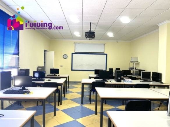 Imagen 4 de Local comercial en Venta en Olula Del Rio Almería