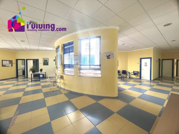 Imagen 1 de Local comercial en Venta en Olula Del Rio Almería