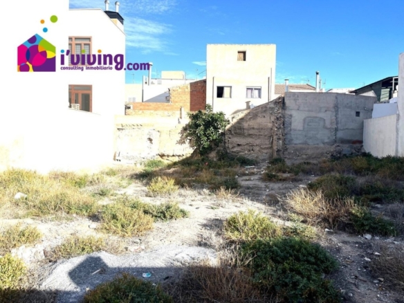 Imagen 1 de Solar residencial en Venta en Albox Almería