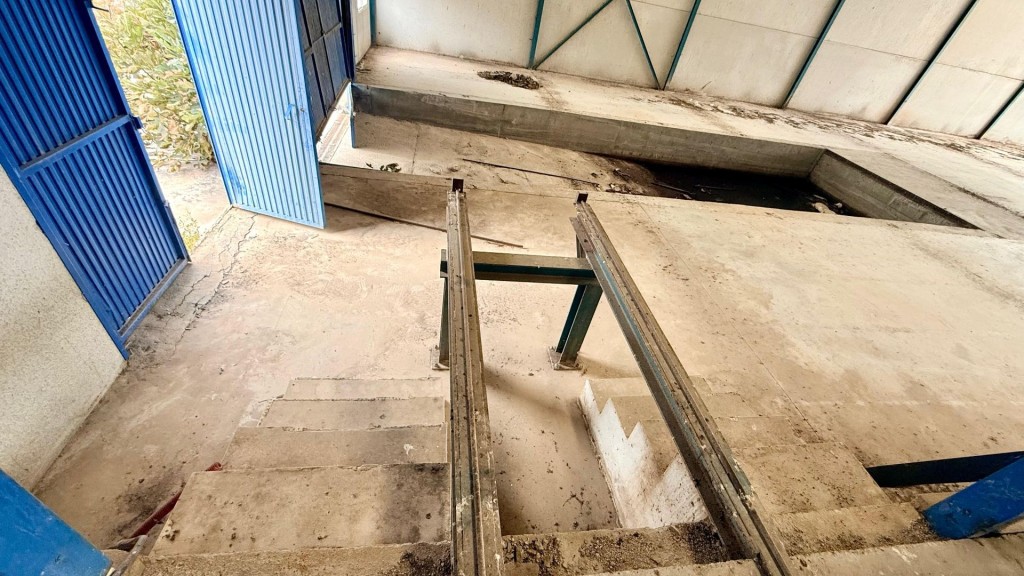 Imagen 2 de Nave industrial en Venta en Cantoria Almería