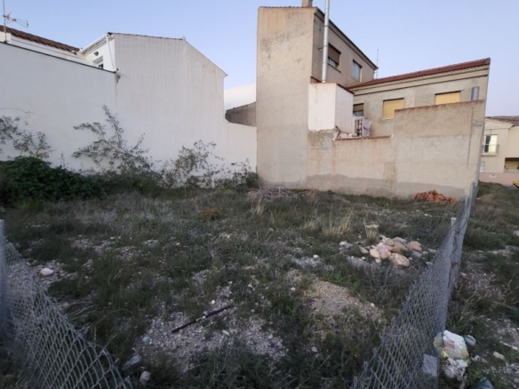 Imagen 1 de Solar residencial en Venta en Albox Almería