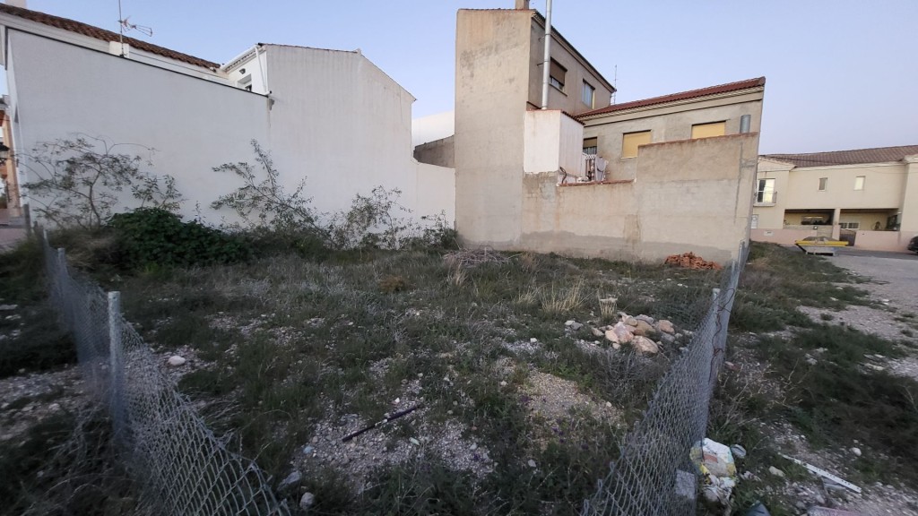 Imagen 1 de Solar residencial en Venta en Albox Almería