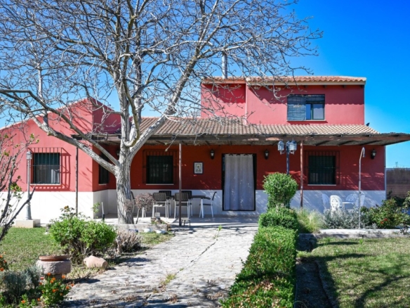 Imagen 3 de Exclusiva casa de campo URBANA en la Vega de Antequera