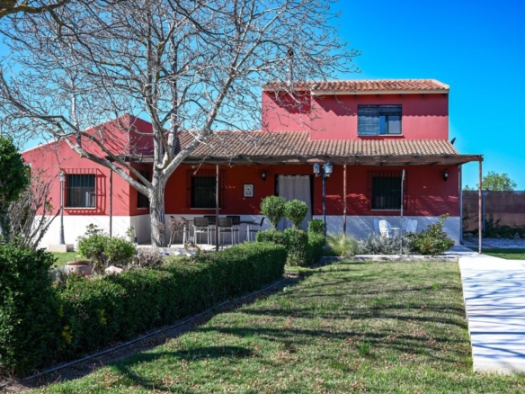 Imagen 4 de Exclusiva casa de campo URBANA en la Vega de Antequera